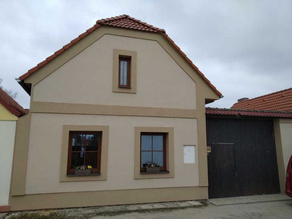 Apartman Na Statku Apartment Klec Exterior photo